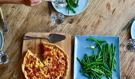 Quiche Lorraine with green beanss